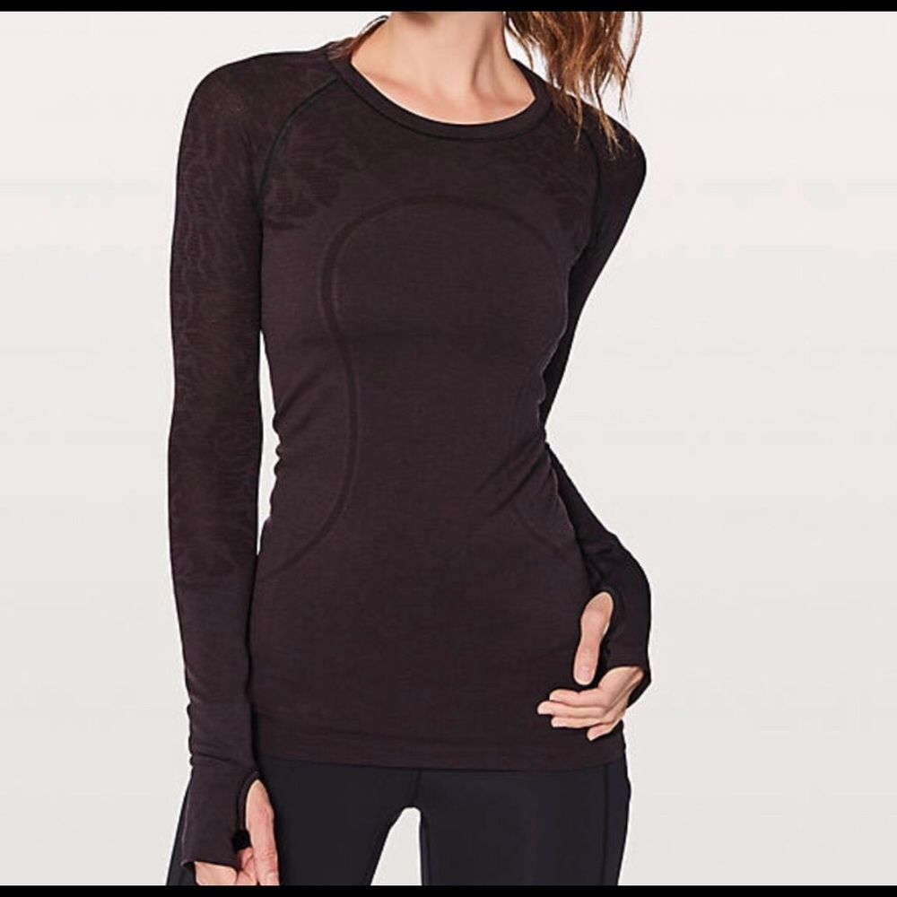 Lululemon 🍋 long sleeve swiftly tech crew top